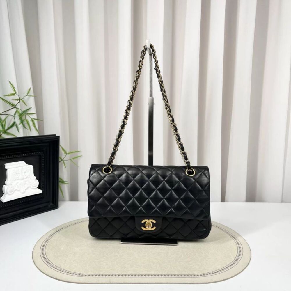 Chanel Women Pre-Loved Bag Very Good Condition